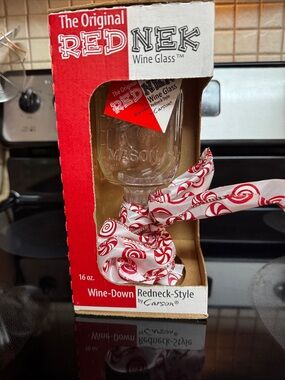 Mason Wine Glass - Clear Glass with Red Accents